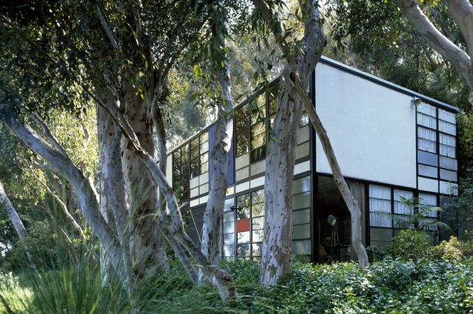 Eames-talo, joka tunnetaan myös nimellä Case Study # 8, kirjoittaneet Charles ja Ray Eames
