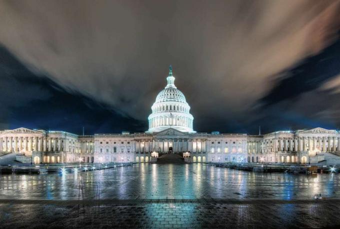 Washington DC Capitol -rakennus vangittiin yöllä