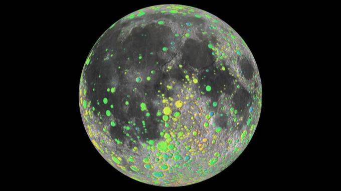 LRO: n tekemä vääränvärinen kartta kuuhun kraattereista.