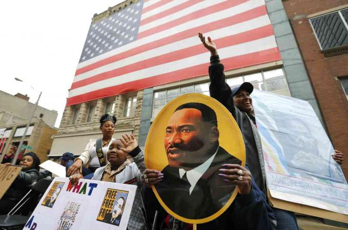 Memphis merkitsee Martin Luther King -päivää maaliskuun Lorraine Motelliin