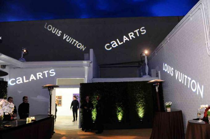 CalArtsin taideetu ja -huutokauppa Los Angelesin avajaisvastaanotto Regen-projekteissa