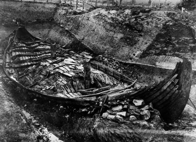 Oseberg Viking Ship Burial, 1904 Louhintakuva