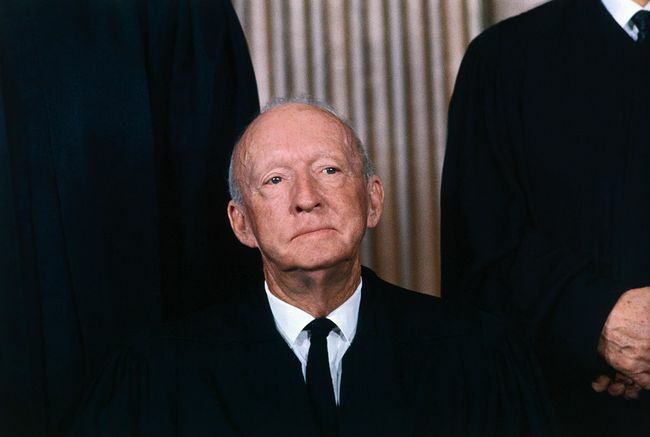 Korkeimman oikeuden tuomari, Huge L. Musta.