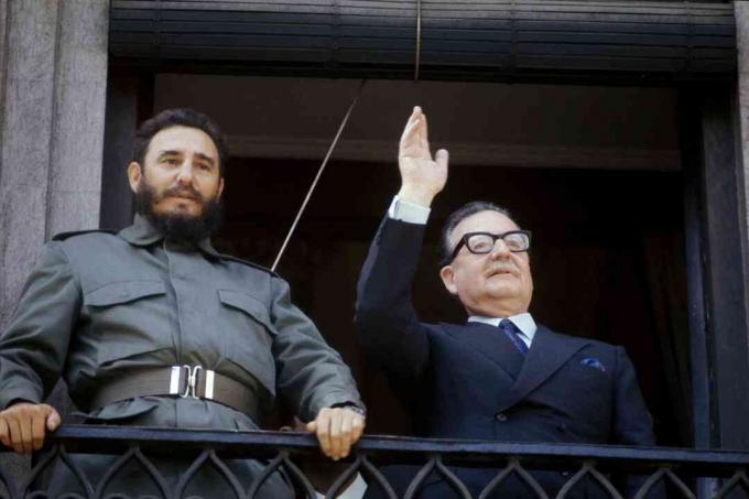 Salvador Allende Fidel Castron kanssa